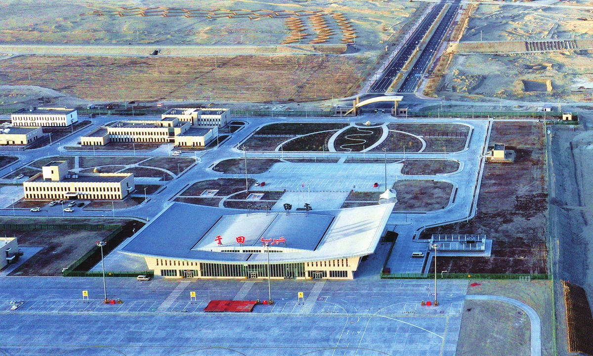 The<strong>buy tv stand modern exporter</strong> Wanfang Airport in Yutian county in the Hotan prefecture of Northwest China's Xinjiang Uygur Autonomous Region Photo: VCG