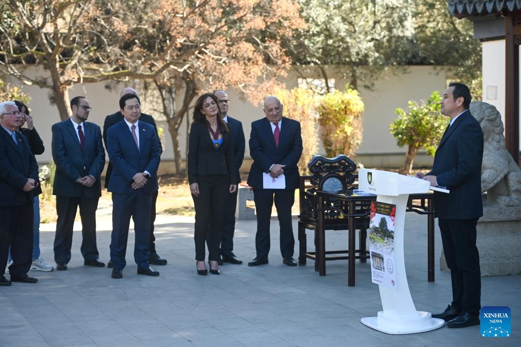 Peng Yijun (1st R), counselor of the Chinese Embassy in Malta, speaks at a ceremony for the issuance of a special zodiac stamp for the Chinese Year of the Dragon in Santa Lucija, Malta, on March 6, 2024. It's the first time Malta has issued a Chinese zodiac stamp since the establishment of its diplomatic relations with China in 1972.(Photo: Xinhua)