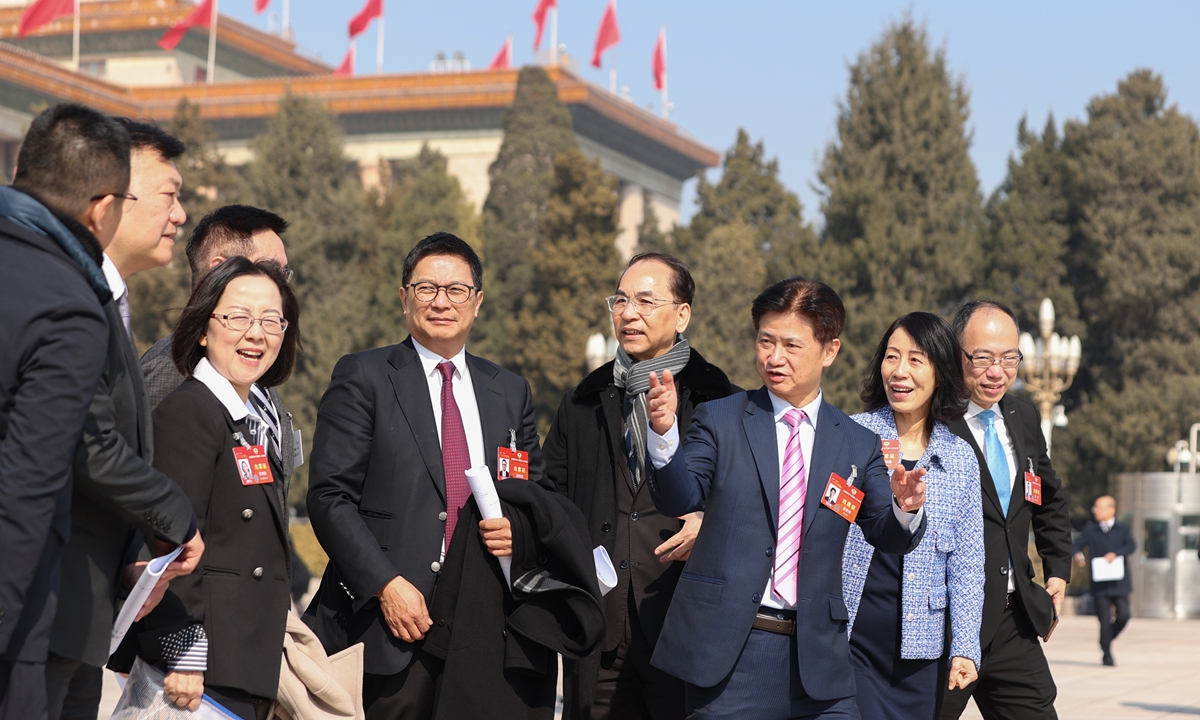 Members of the National Committee of the Chinese People's Political Consultative Conference (CPPCC) pose for a group photo after the second plenary meeting of the second session of the 14th National Committee of the CPPCC was held at the Great Hall of the People in Beijing on March 7,<strong>cold purling roll forming machine</strong> 2024. Photo: cnsphoto