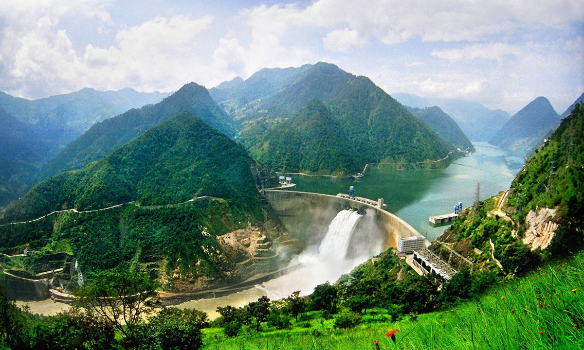 Ertan Hydropower Station Photo: Courtesy of POWERCHINA Chengdu Engineering Corporation Limited