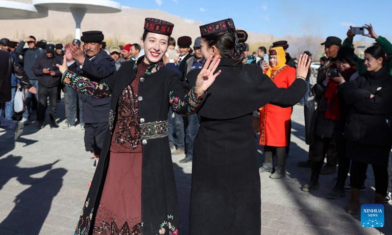 Festivals of sowing seeds, drawing water celebrated in Xinjiang