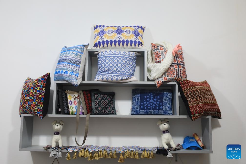 Embroidery helps Syrian refugee women heal from war trauma Global Times