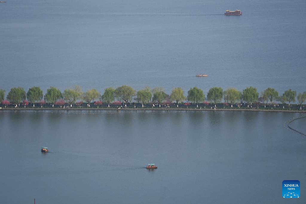 This photo taken on March 26, 2024 shows the West Lake scenic area in Hangzhou, east China's Zhejiang Province.(Photo: Xinhua)