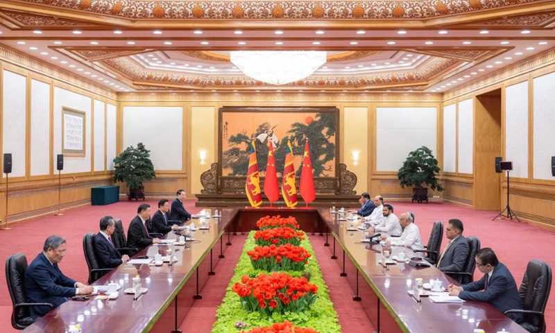 Chinese President Xi Jinping meets with Sri Lankan Prime Minister Dinesh Gunawardena, who is on an official visit to China, at the Great Hall of the People in Beijing, capital of China, March 27, 2024. Photo: Xinhua