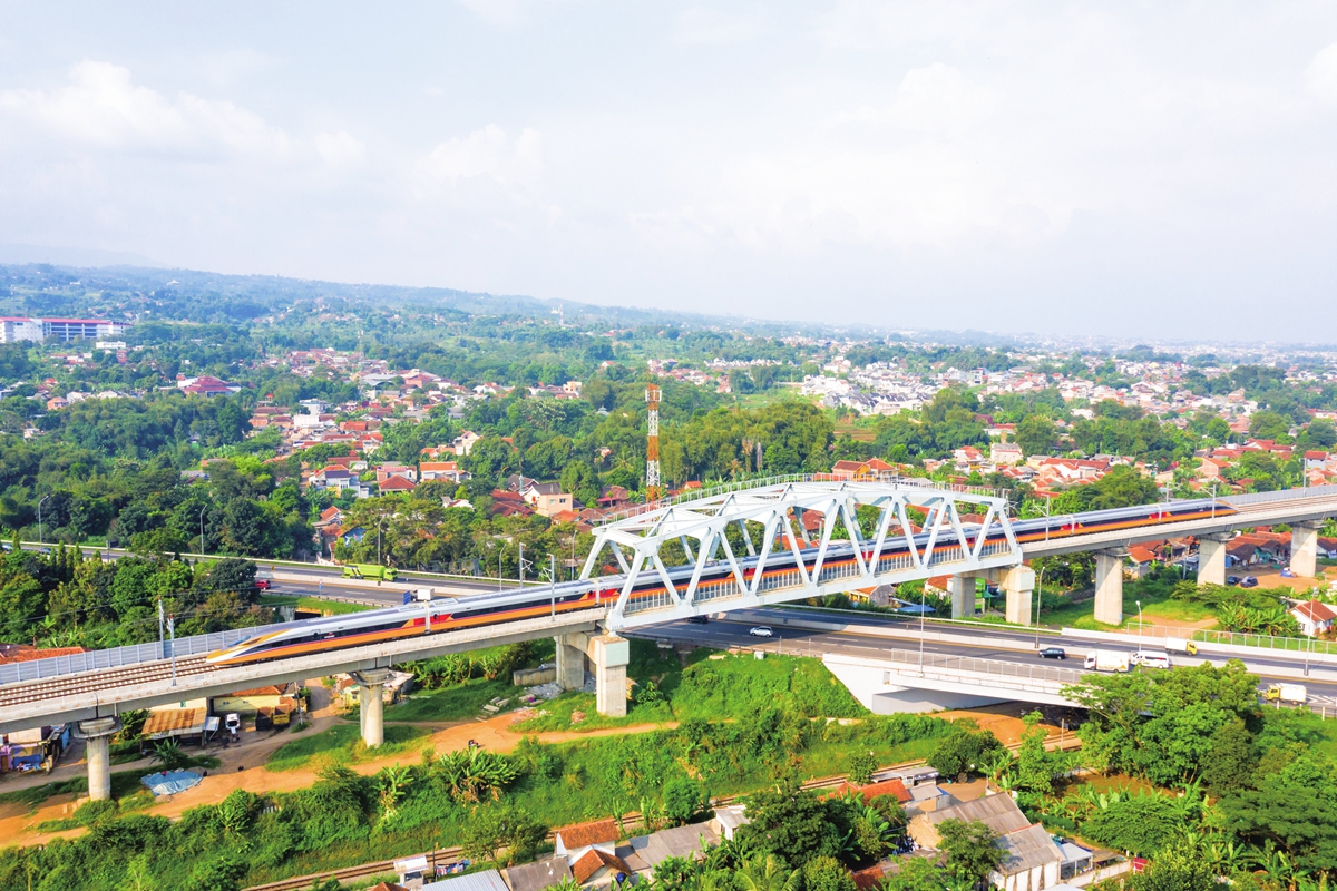 An aerial photo taken on May 22,<strong>china suporte de cho de tv company</strong> 2023 showing a comprehensive inspection train running along the Jakarta-Bandung High-Speed Railway in Indonesia. Photo: cnsphoto