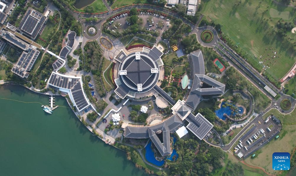 An aerial drone photo taken on March 17, 2024 shows the Boao Forum for Asia (BFA) International Conference Center after renovation in the Boao near-zero carbon demonstration zone in Boao, south China's Hainan Province. The Boao near-zero carbon demonstration zone was put into operation before Boao Forum for Asia (BFA) Annual Conference 2024. At present, the demonstration zone has completed a total of 18 projects in 8 categories and entered the near-zero carbon stage.(Photo: Xinhua)