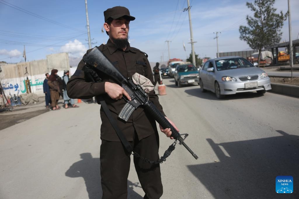 An Afghan security force member stands guard in Kabul, the capital of Afghanistan, March 28, 2024. The Afghan police have arrested 12,540 criminal suspects over the past six months across the country, the Ministry of Interior Affairs said Thursday.(Photo: Xinhua)