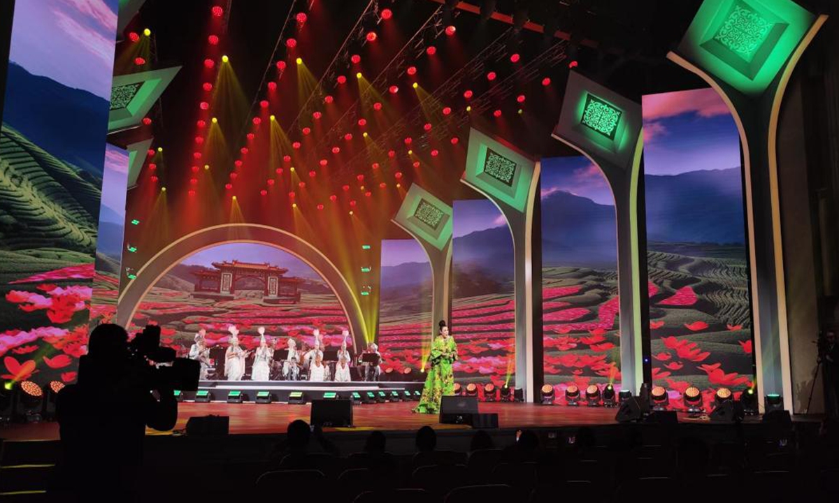 Kazakh musicians sing The Azalea Flowers in Chinese, which was greeted with warm applause from the audience during the opening ceremony of Kazakhstan Tourism Year and the Tourism Development and Investment Forum in Beijing on March 29, 2024. 