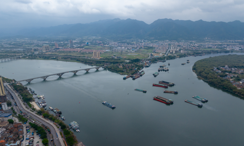 The photo taken on February 19, 2024 shows shipping vessels on the Beijiang River in Yingde, Guangdong Province. Photo: VCG