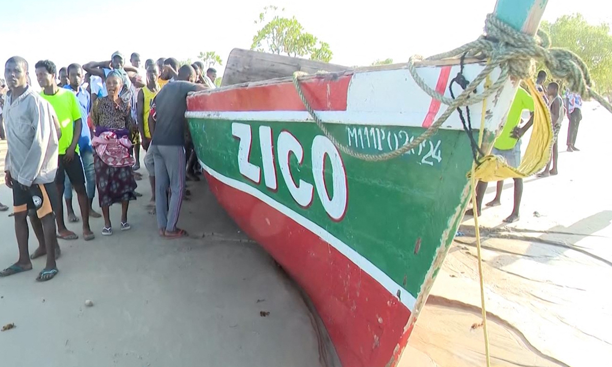 The photo shows the boat that sunk off the north coast of Mozambique, killing 96 people. The converted fishing boat, carrying about 130 people, ran into trouble late on April 7, 2024 as it was trying to reach an island off Nampula province, officials said. Photo: AFP