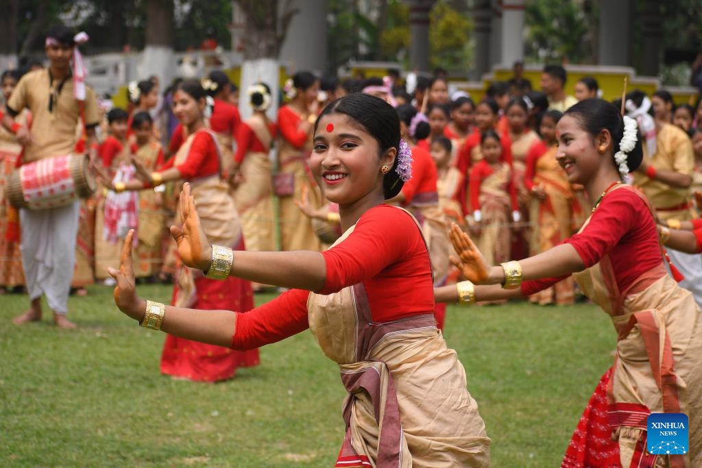 People perform folk dance during the celebration for the upcoming Rangoli Bihu Festival in Guwahati city of India's northeastern state of Assam, April 10, 2024.(Photo: Xinhua)
