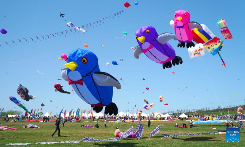 This photo taken on April 20, 2024 shows kites flying in the sky at the 41st Weifang International Kite Festival in Weifang, east China's Shandong Province. The annual kite gala kicked off here Saturday. (Xinhua/Xu Suhui)