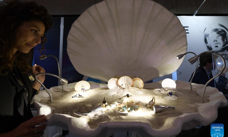 An exhibitor from Italy presents works designed by herself at the Time to Watches 2024 exhibition in Geneva, Switzerland, April 10, 2024. The five-day exhibition kicked off here on Wednesday, showcasing 52 world-renowned independent watch brands, including BEHRENS and ATOWAK from China. (Photo: Xinhua)