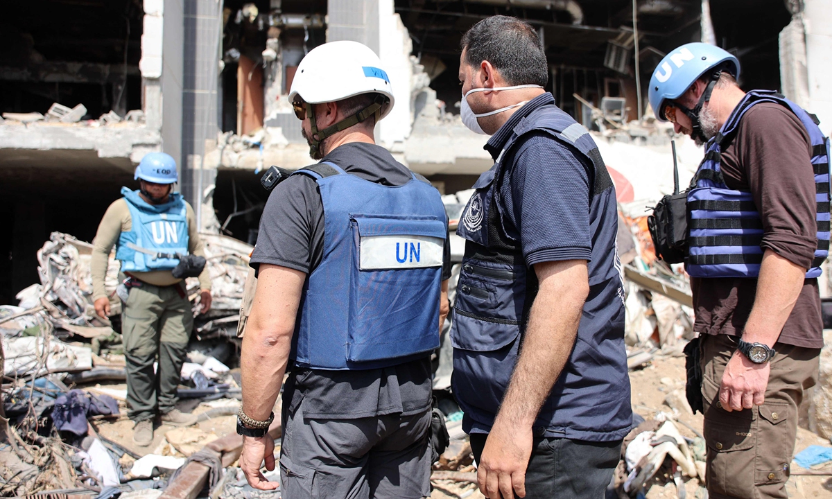 A United Nations team inspects the grounds of Al-Shifa hospital, Gaza's largest hospital, on April 8, 2024. The hospital was reduced to ashes during a two-week Israeli raid. Photo: VCG