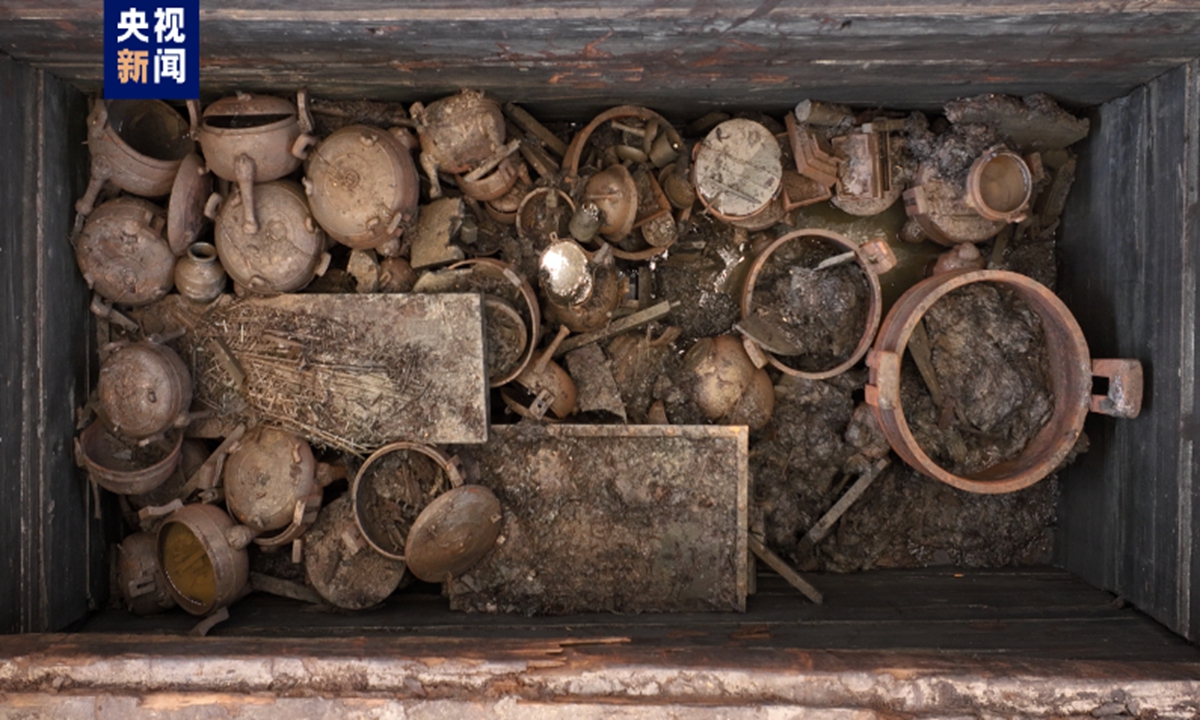 Part of artifacts unearthed from the tomb complex Photo: CCTV