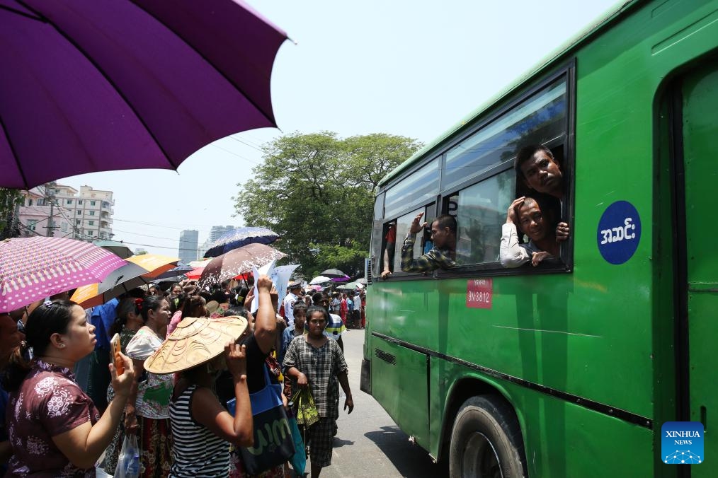 Prisoners who have been granted pardons leave the Insein Prison in Yangon, Myanmar, April 17, 2024. Myanmar's State Administration Council granted amnesty to over 3,000 prisoners on Wednesday, the first day of the traditional Myanmar New Year.(Photo: Xinhua)