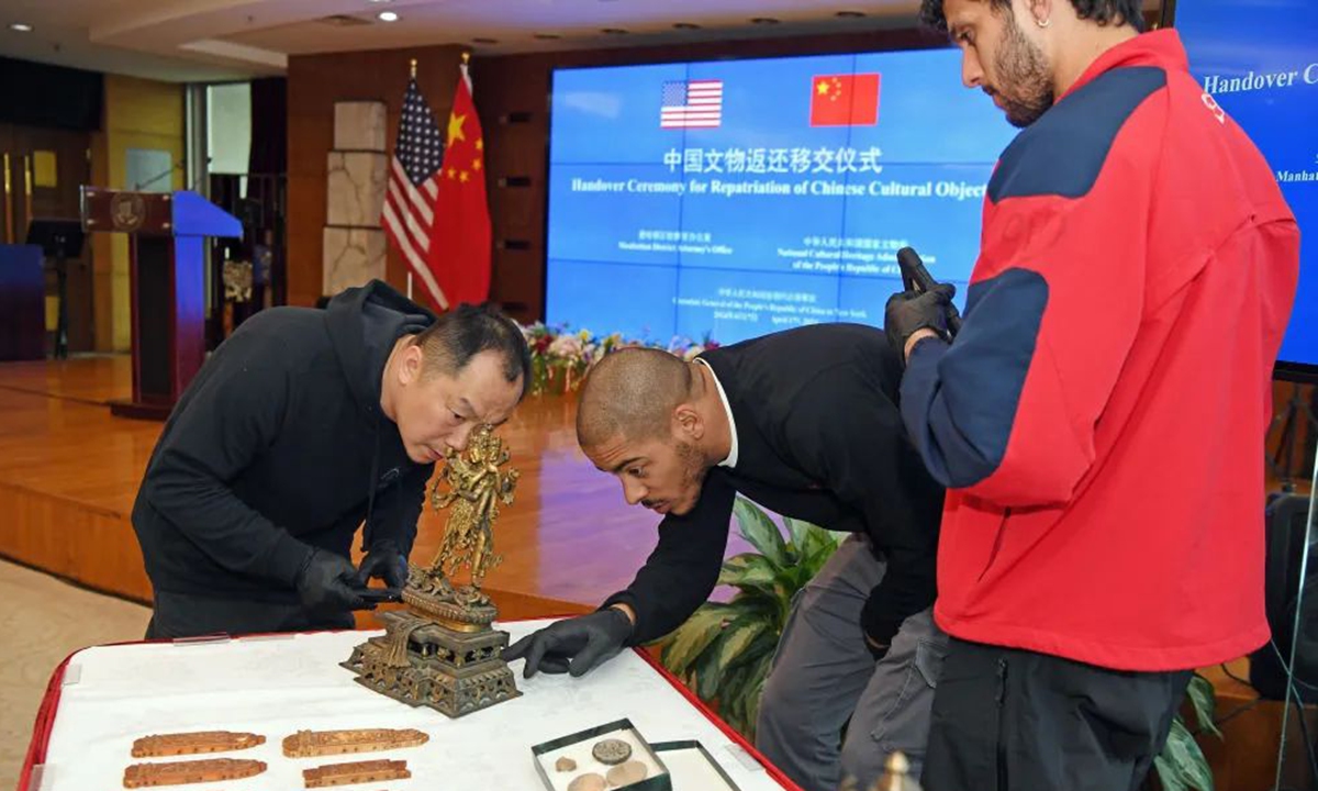Handover Ceremony for Rrepatriation of Chinese Cultural Objects held at the Chinese Consulate General in New York (Photo: Xinhua)