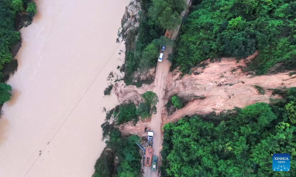 An aerial drone photo taken on April 21, 2024 shows a road damaged by landslides in Jiangwan Town of Wujiang District, Shaoguan City, south China's Guangdong Province. A total of 38 hydrological stations at 24 rivers in south China's Guangdong Province have reported water levels surpassing the alert threshold as of 4 p.m. on Sunday, according to the provincial department of water resources.(Photo: Xinhua)