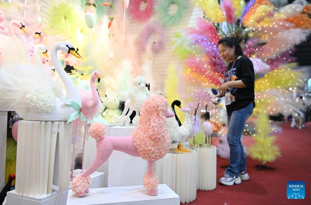 This photo taken on April 23, 2024 shows a booth of decorations at the second phase of the 135th Canton Fair in Guangzhou, south China's Guangdong Province. The second phase of the 135th Canton Fair opened in Guangzhou on Tuesday focusing on displaying products such as household goods, gifts, decorations, building materials and furniture with an exhibition area of about 515,000 square meters.(Photo: Xinhua)