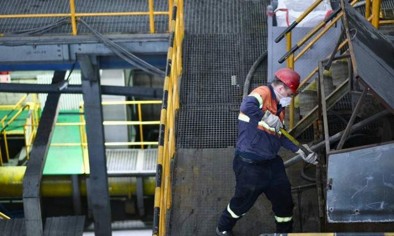 A worker is seen at a workshop of Serbia Zijin Copper DOO in Bor of Serbia, April 10, 2024. The city of Bor in Serbia is rich in copper resources. Zijin Mining Group built new and advanced production facilities in the Serbian company and set new standards for environment-friendly mining. (Xinhua/Zheng Kaijun)