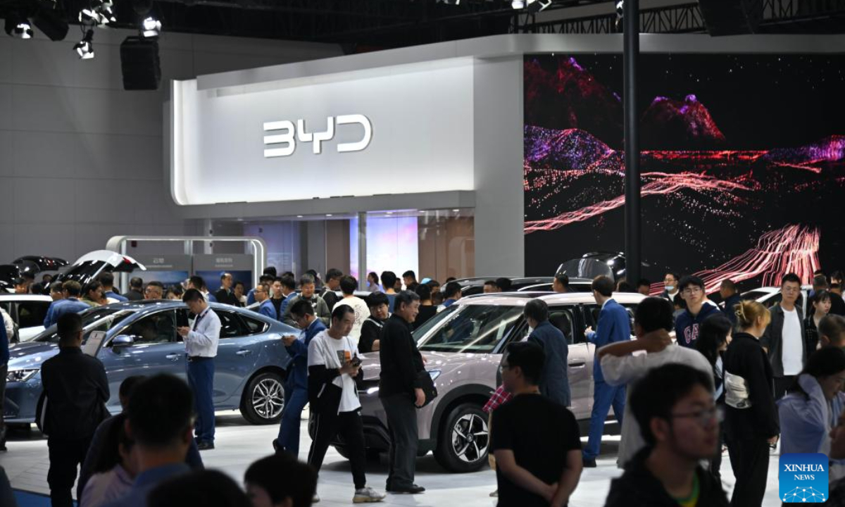 People visit an auto show in Xi'an, northwest China's Shaanxi Province, May 1, 2024. The six-day auto show kicked off at Xi'an International Convention and Exhibition Center on Wednesday. Photo:Xinhua