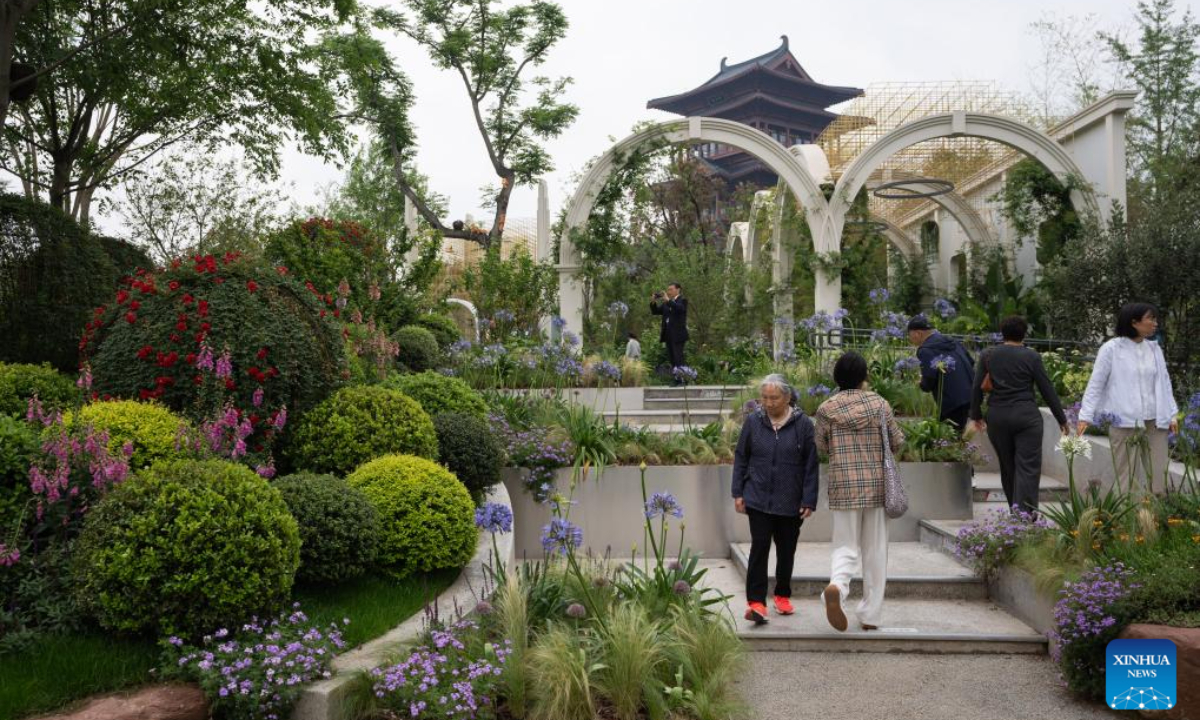 Visitors tour the Chengdu garden of the International Horticultural Exhibition 2024 Chengdu in Chengdu, southwest China's Sichuan Province, May 1, 2024. Visitors across China visited the main venue of the International Horticultural Exhibition 2024 Chengdu during the May Day holiday. Photo:Xinhua