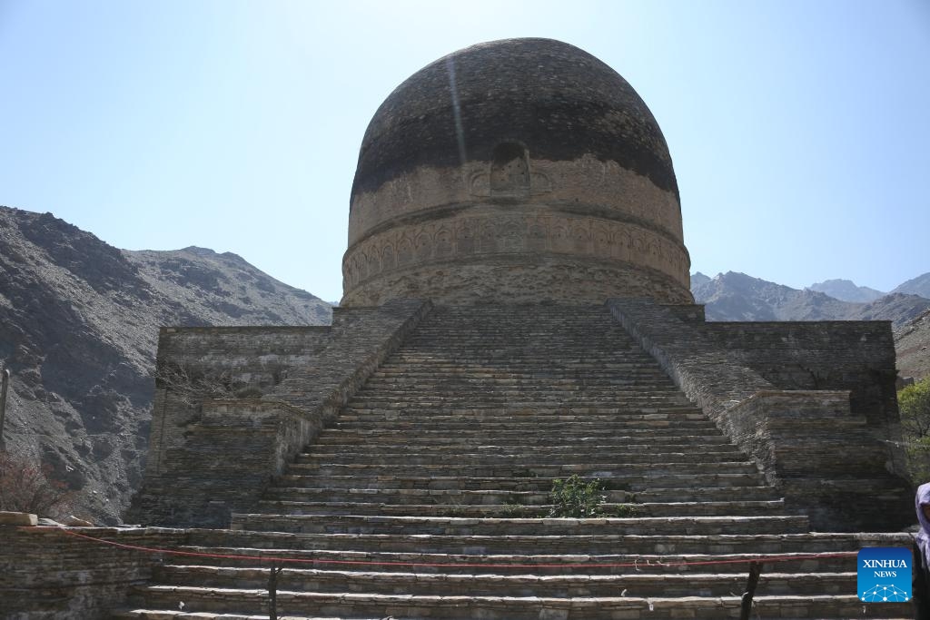 This photo taken on April 24, 2024 shows a view of the Topdara Stupa in Charikar, capital of Parwan Province, east Afghanistan. The Topdara Stupa, one of the most important and complete Buddhist relics in Afghanistan, is under strict protection by authorities. It won the Award of Merit of the UNESCO Asia-Pacific Awards for Cultural Heritage Conservation in 2022.(Photo: Xinhua)