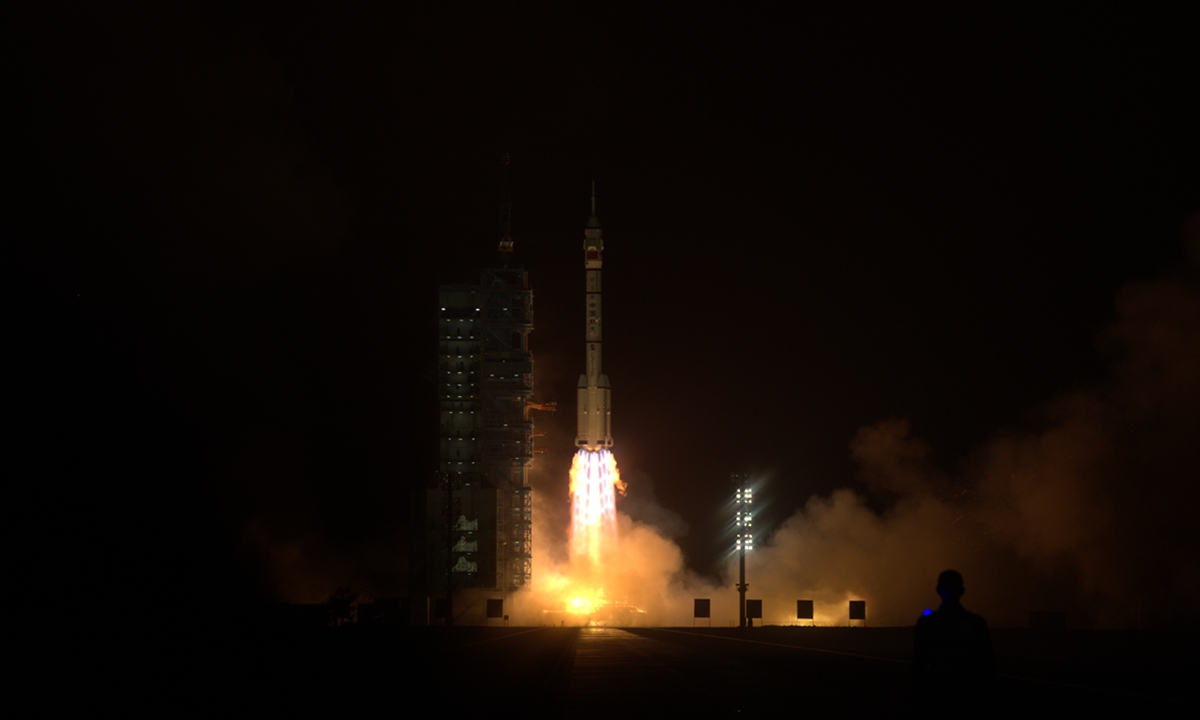 The Shenzhou-18 manned spaceship, atop a Long March-2F carrier rocket, blasts off from the Jiuquan Satellite Launch Center in northwest China, April 25, 2024. Photo: Fan Anqi/GT