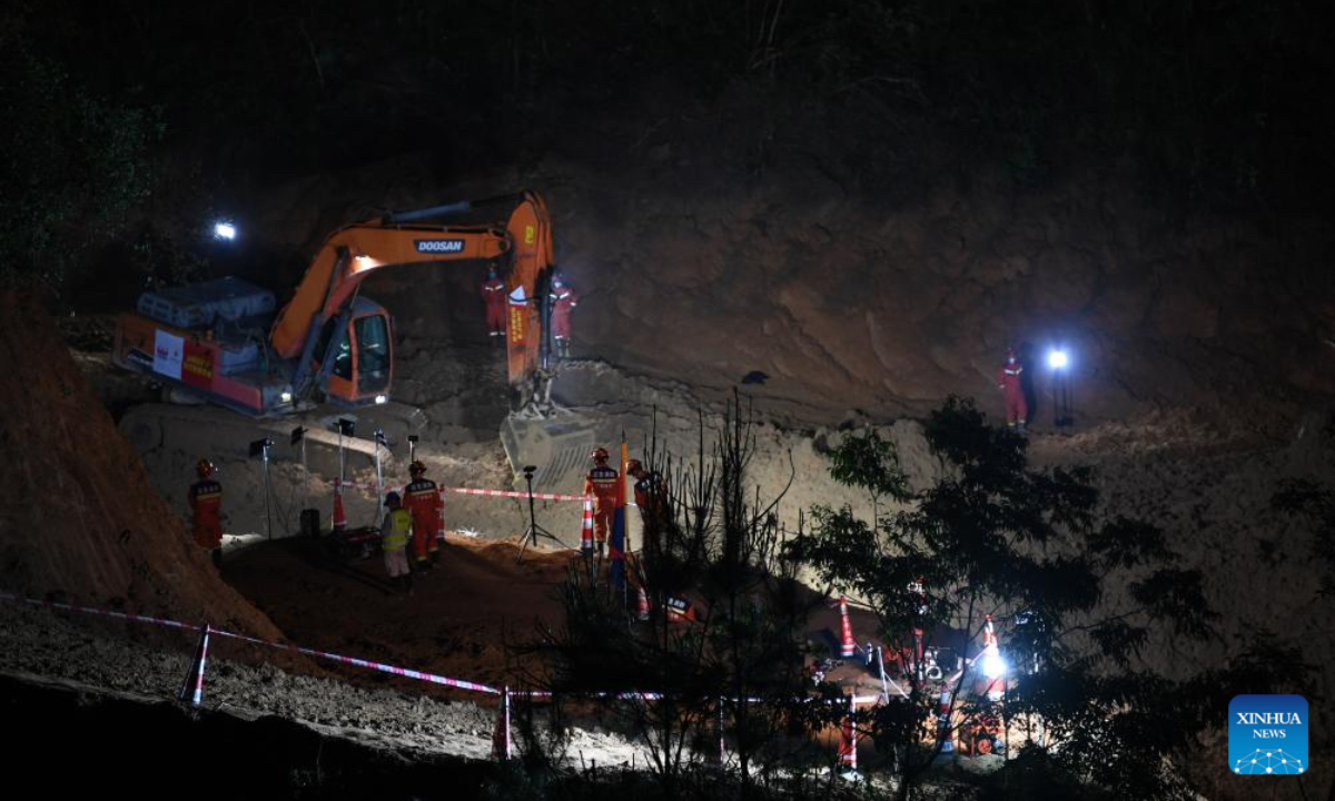 Rescuers work at the site of an expressway collapse on the Meizhou-Dabu Expressway in Meizhou, south China's Guangdong Province, May 2, 2024.
At about 2:10 a.m. on May 1, a landslide occurred in the Chayang section of the Meizhou-Dabu Expressway in Meizhou City, Guangdong Province. As of 3:30 p.m. on May 2, the disaster had caused 48 deaths and 30 injuries. (Photo: Xinhua)