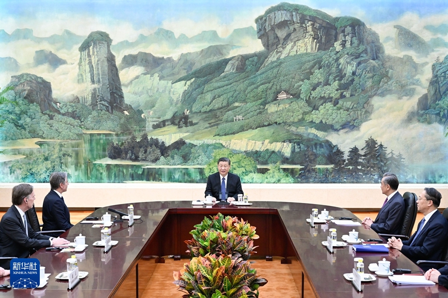 Chinese President Xi Jinping meets with U.S. Secretary of State Antony Blinken at the Great Hall of the People in Beijing, capital of China, April 26, 2024. Photo: Xinhua