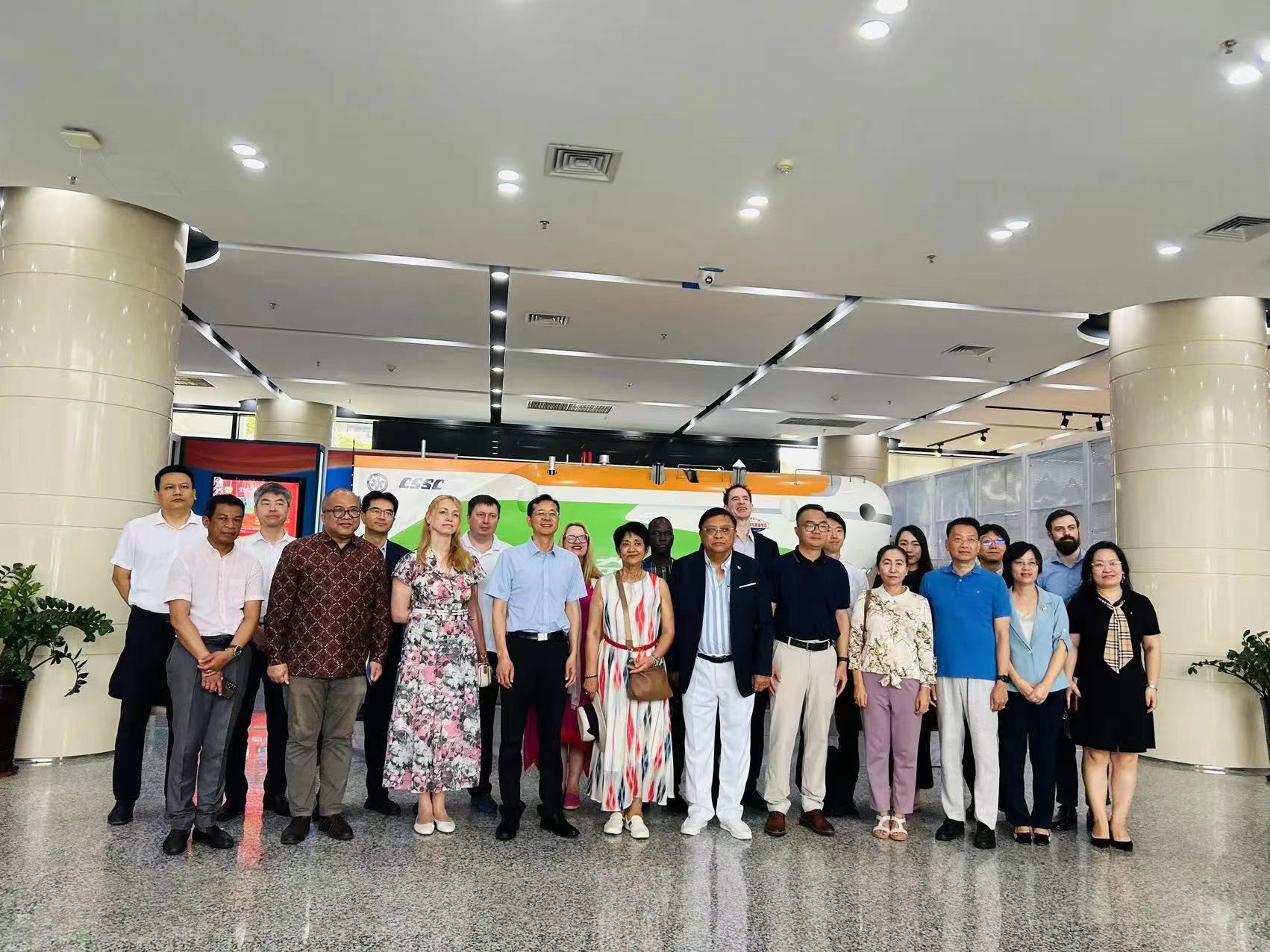 A delegation comprised of more than 25 diplomatic envoys from 15 countries, including Madagascar, Finland, Bulgaria, Cambodia, Belarus and Germany, engaged in a five-day tour of South China's Hainan Province from April 22 to 26. Photo: MaTong/GT