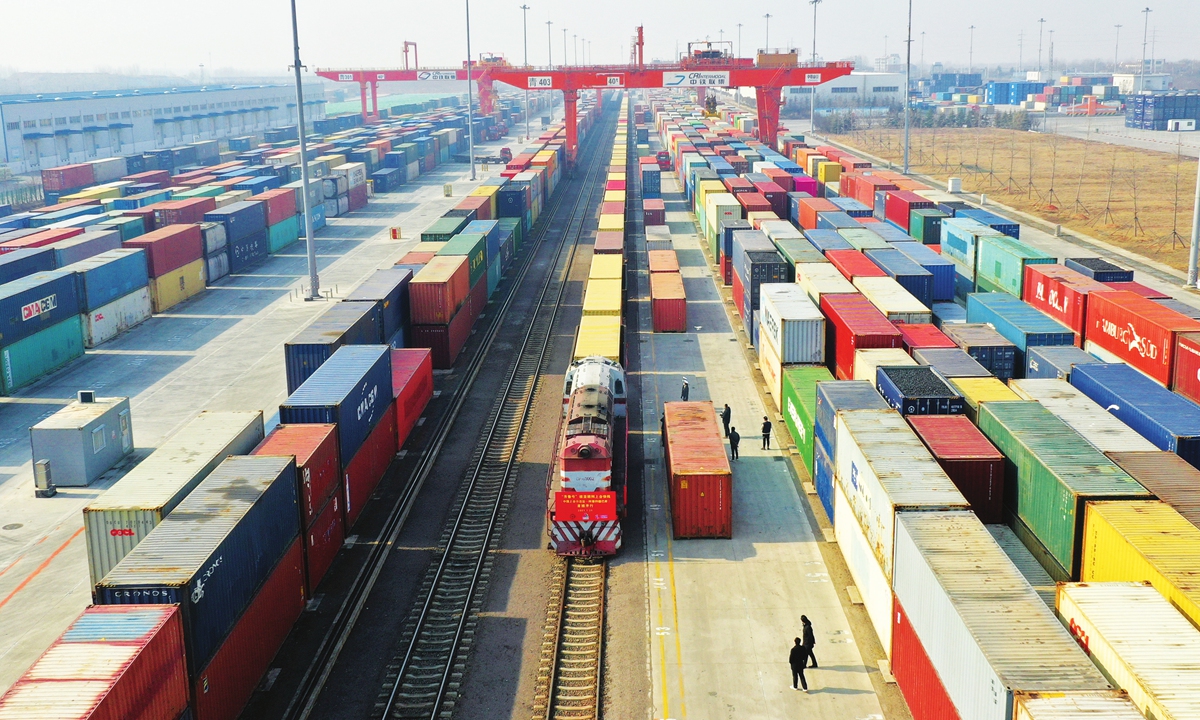 A freight train bound for Azerbaijan leaves the multimodal transport center in the China-Shanghai Cooperation Organisation local economic and trade cooperation demonstration zone in Qingdao, East China's Shandong Province, on January 31, 2021. Photo: cnsphoto