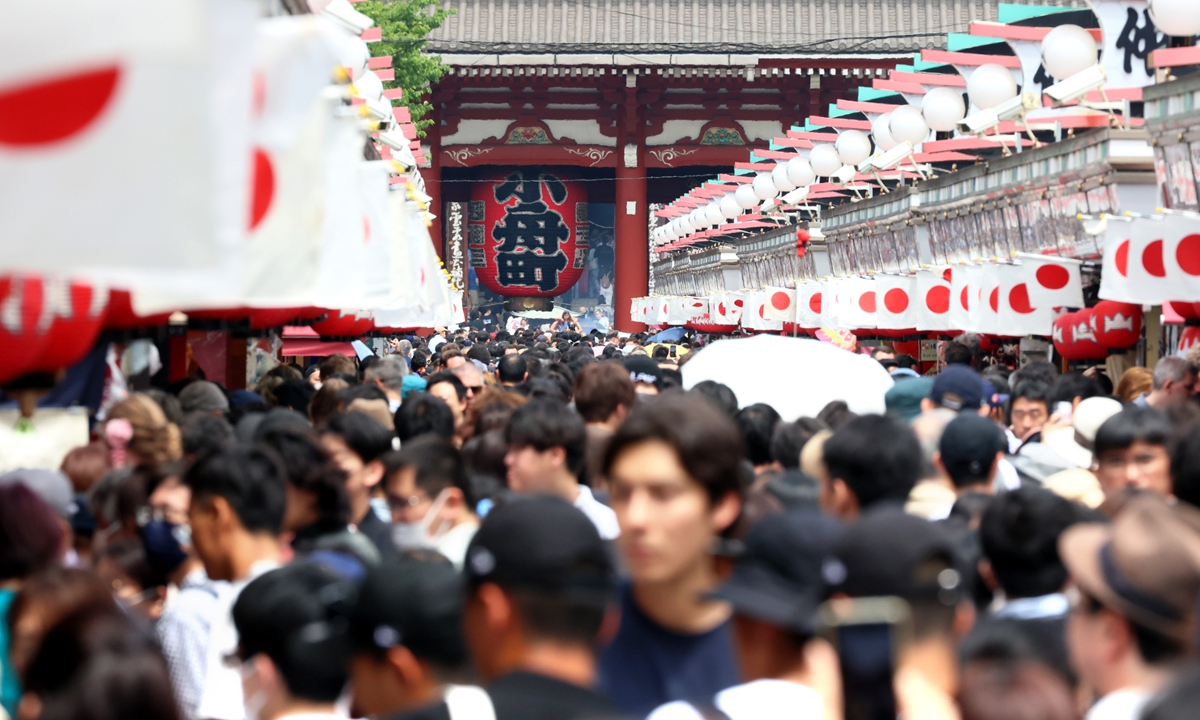 Foreign tourists visit Tokyo's Asakusa entertainment district on April 29, 2024. The number of Japan's inbound tourists reached 3.08 million in March, a record high, thanks to the Japanese yen hitting a new 34-year low in the foreign exchange market, turning Japan into a shopping paradise. Photo: VCG