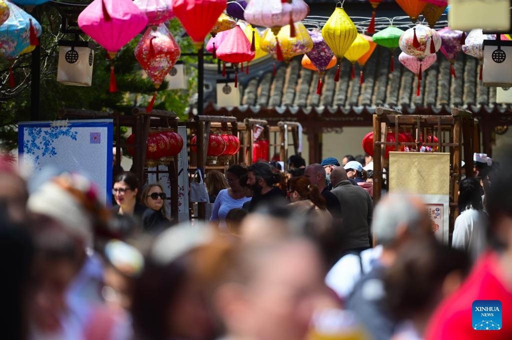 People participate in the Chinese Culture Spring Fair at the Chinese Garden of Serenity in Santa Lucija, Malta, on April 27, 2024.(Photo: Xinhua)