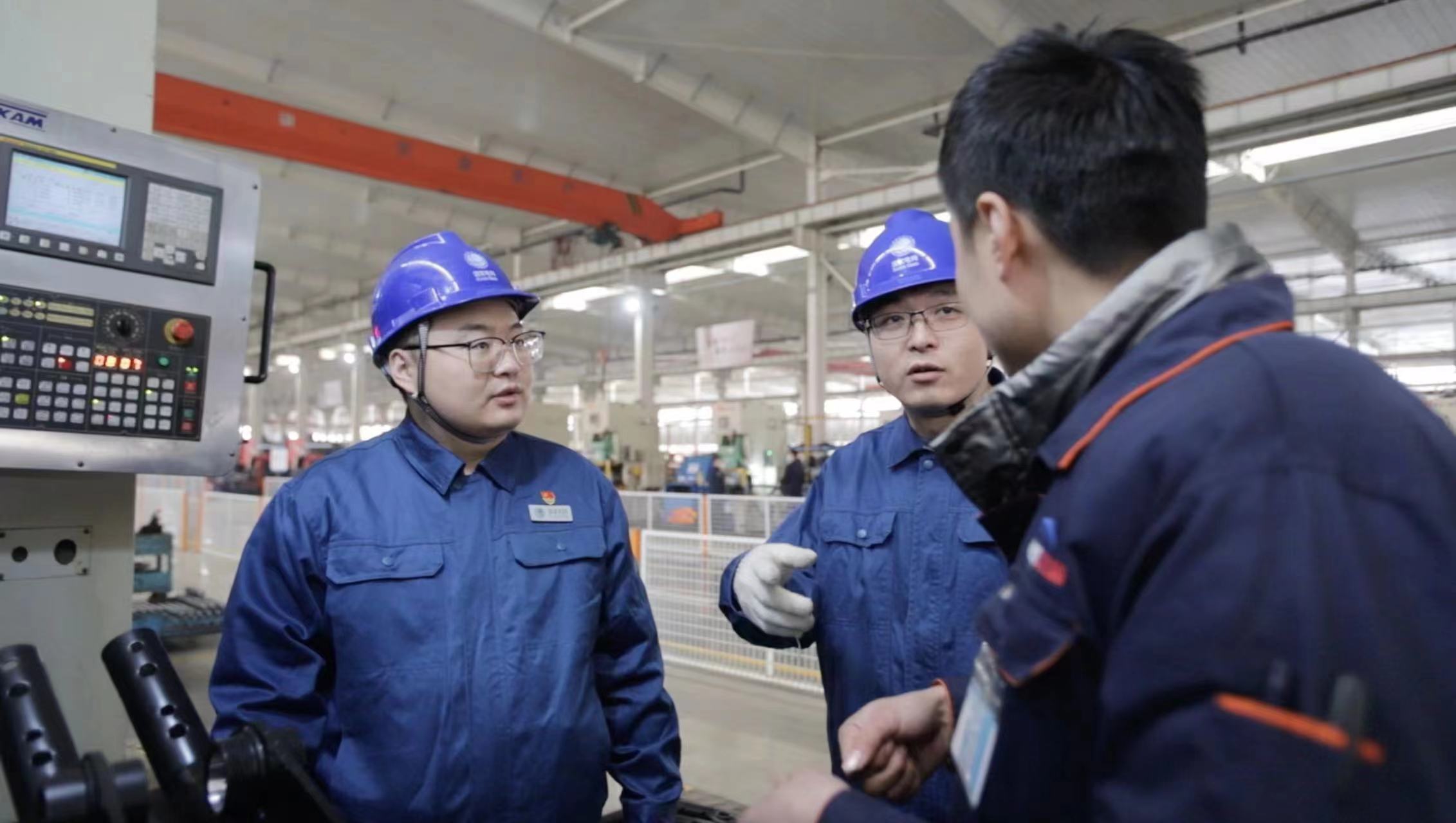 A representative from State Grid Dezhou Power Supply Company Visits Enterprises for Research