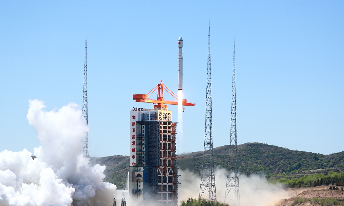 A Long March-6C carrier rocket carrying four satellites blasts off at 11:21 am, May 7, 2024, from the Taiyuan Satellite Launch Center in North China's Shanxi Province, making its debut flight. Photo: VCG