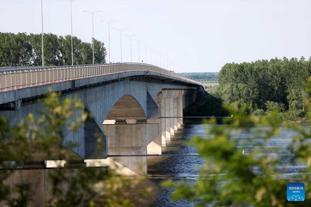 This photo taken on April 28, 2024 shows the Pupin Bridge spanning the Danube River in Belgrade, Serbia. The bridge, constructed by China Road and Bridge Corporation and opened in 2014, was China's first big infrastructure investment on the European continent.(Photo: Xinhua)