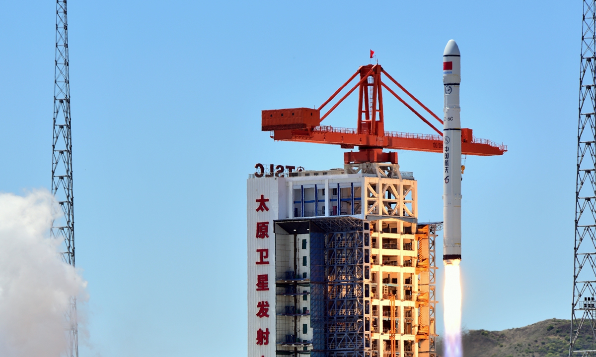 A Long March-6C carrier rocket carrying four satellites blasts off at 11:21 am, on May 7, 2024, from the Taiyuan Satellite Launch Center in North China's Shanxi Province, making its debut flight.Photo: VCG