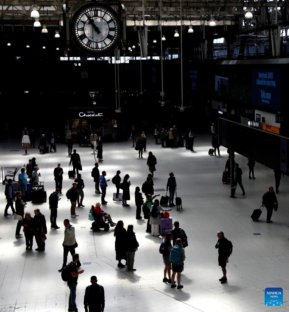 People are seen at Waterloo Station in London, Britain, on May 8, 2024. Train drivers in Britain went on a fresh wave of strikes and overtime bans, disrupting rail travel this week.(Photo: Xinhua)