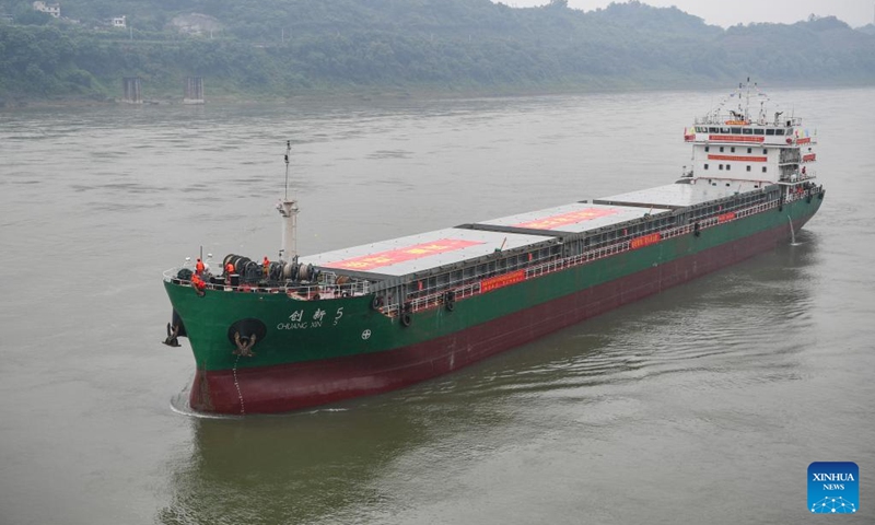 This photo taken on May 11, 2024 shows the Innovation 5 vessel about to arrive at Jiangjin Luohuang Port in southwest China's Chongqing. This 10,000-tonne-class sea-going vessel arrived in southwest China's Chongqing Municipality on Wednesday, becoming the first ship of its size to sail into the upper reaches of the Yangtze River. Photo: Xinhua