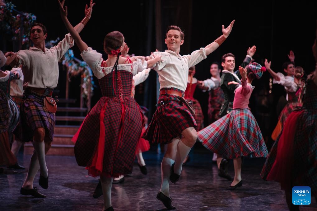 Dancers of French Ballet of the Opera National de Bordeaux perform at the Shanghai Oriental Art Center in east China's Shanghai, May 10, 2024.(Photo: Xinhua)