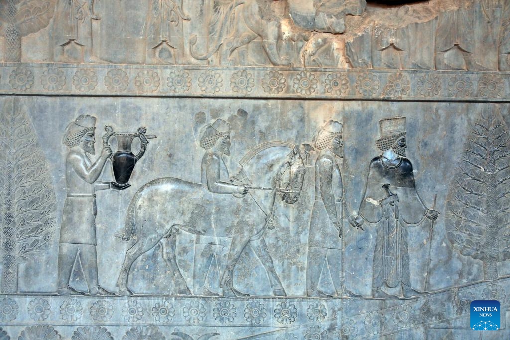 This photo taken on May 7, 2024 shows a stone carving in the ruins of Persepolis near the city of Shiraz in southern Iran. Persepolis, a UNESCO world heritage site, was the capital of the Achaemenid Empire of Persia (550-330 BC). The importance and quality of the monumental ruins make it a unique archaeological site.(Photo: Xinhua)