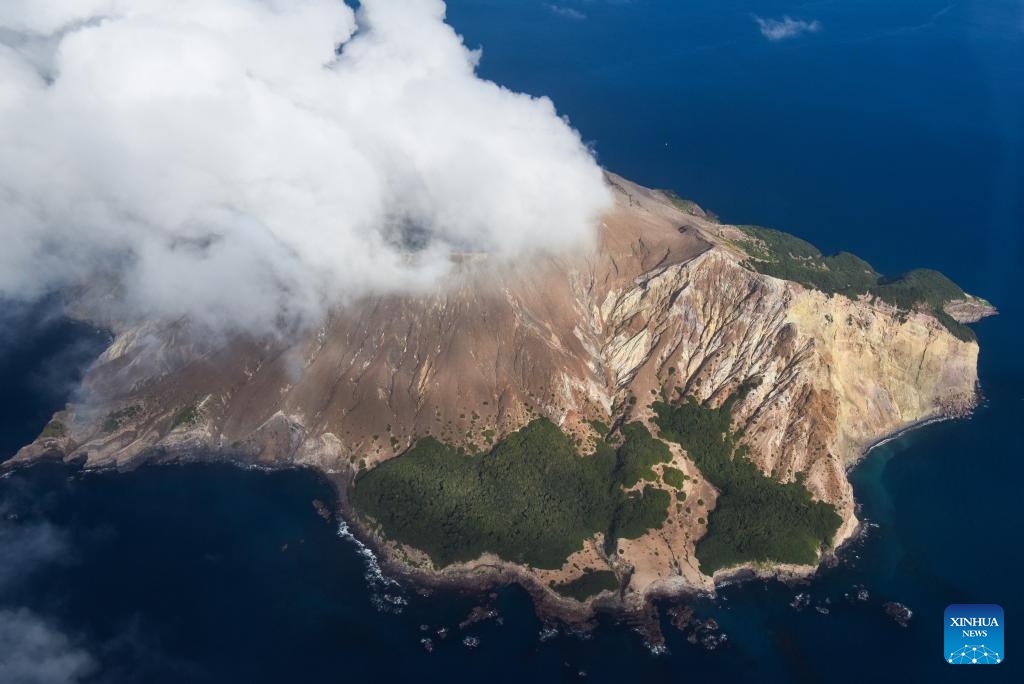 This aerial photo taken on May 13, 2024 shows a view of the White Island, New Zealand. The White Island, a volcanic island in New Zealand's North Island, is a famous tourist attraction. On Dec. 9, 2019, the White Island volcanic eruption killed 22 people and injured 25 others. After the eruption all tourist trips to the island have been suspended by the authorities.(Photo: Xinhua)