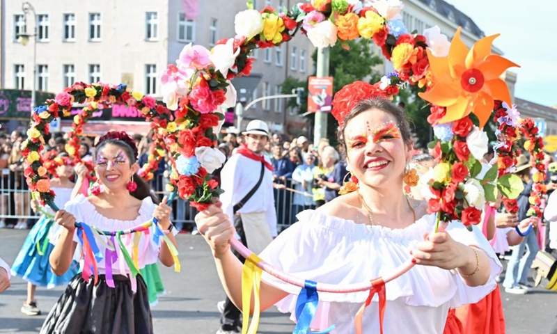 Revelers attend a parade during the Carnival of Cultures Festival in Berlin, Germany, May 19, 2024. Thousands of performers from nearly 60 teams participated in the parade on Sunday. Photo: Xinhua