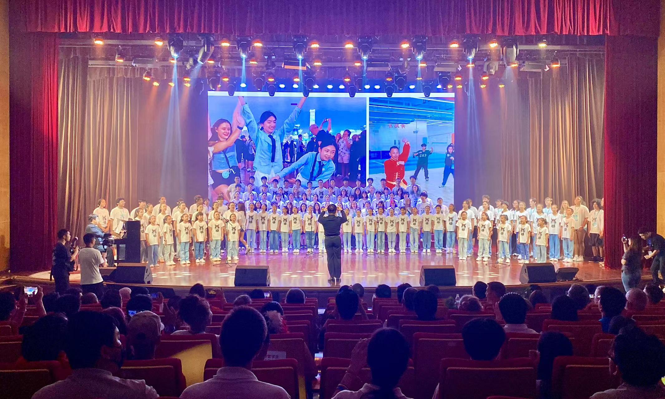 Chinese and American students perform chorus at the China-US shared journey of friendship youth exchange event on July 12, 2024 in Shanghai. Photo: Chen Xia/GT