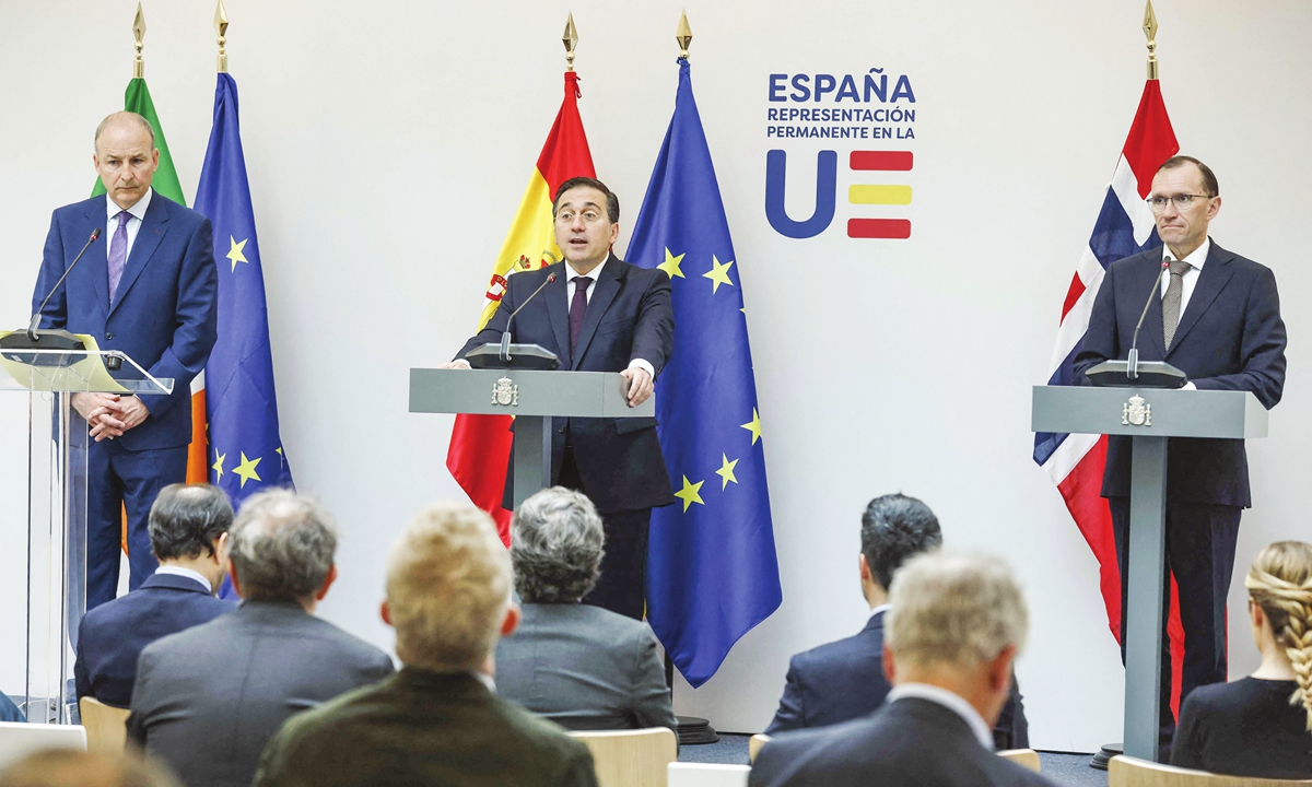 Spanish Minister for Foreign Affairs, European Union and Cooperation, Jose Manuel Albares (center), Norwegian Foreign Minister Espen Barth Eide (right) and Irish Foreign minister Micheal Martin hold a joint press conference at the the Permanent Representation of Spain to the European Union in Brussels on May 27, 2024. The governments of Ireland, Norway and Spain have decided to recognize the Palestinian state from next week. Photo: VCG