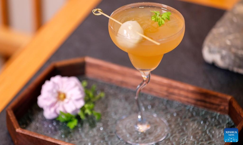 A tea beverage is pictured at Demingshe, a tea art vocational training school in Huangshan City, east China's Anhui Province, May 23, 2024. (Photo: Xinhua)