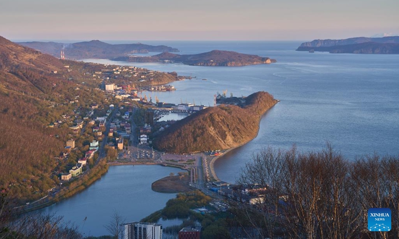 This photo taken on June 2, 2024 shows the Avacha Bay of Kamchatka, Russia. Kamchatka Territory is located in the eastern part of the Russian Far East, bordering the Sea of Okhotsk to the west and the Pacific Ocean and the Bering Sea to the east. Its capital is Petropavlovsk-Kamchatsky.(Photo: Xinhua)