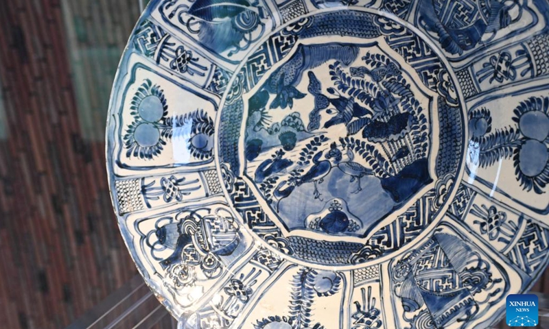 This photo shows a piece of porcelain artwork at a museum in Jingdezhen, east China's Jiangxi Province, June 5, 2024. (Photo: Xinhua)