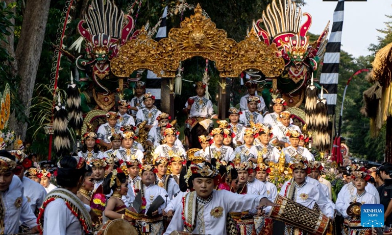 Performers parade during the Bali Arts Festival 2024 in Denpasar, Bali, Indonesia, June 15, 2024. This year's Bali Arts Festival is held from June 15 to July 13. (Xinhua/Lin Shanchuan)
